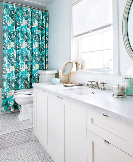 Bathroom makeover that won't break the bank 
