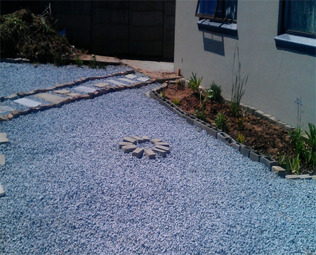 Exterior painting with Plascon Micatex