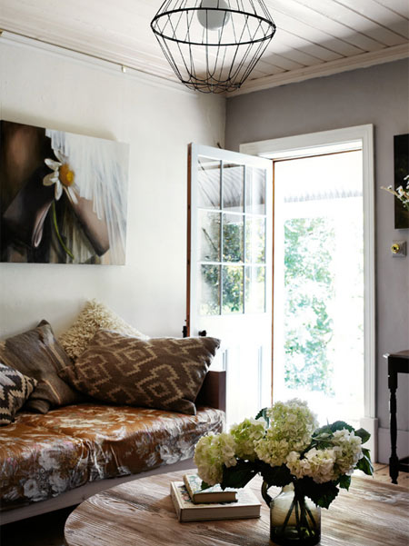 rustic home,vintage home,reclaimed decor,repurposed furniture