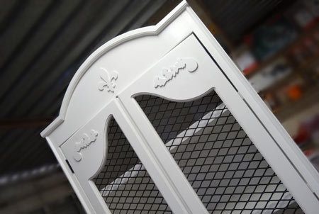 Use Dremel Trio to make own moulding and trim
