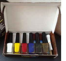 mend a chip,mend a tile,fix chipped tile,laminate repair,laminate touch up,fix scratch in laminate