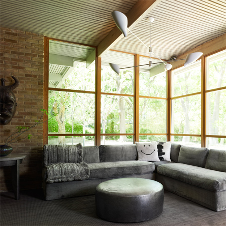 bare brick wall,unpainted brick wall,face brick wall