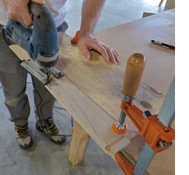A jigsaw - must-have power tool for cutting