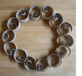 wreath from recycled cardboard tubes