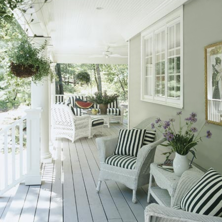 How to paint wicker furniture