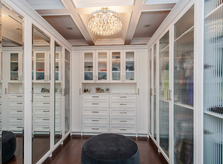 white elegant dressing room