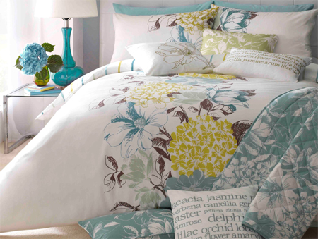 Decorate with turquoise and yellow 