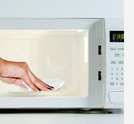  Easy way to clean a microwave 