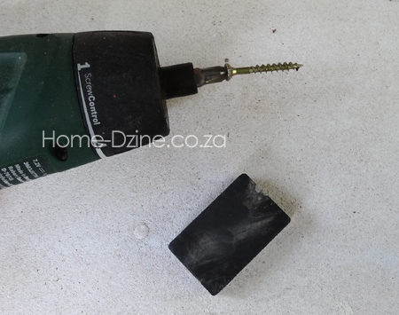 Magnetise a screwdriver bit or screw
