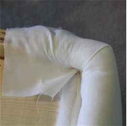 How to upholster a bed