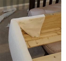 How to upholster a bed