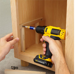 DIY kids mini-kitchen 