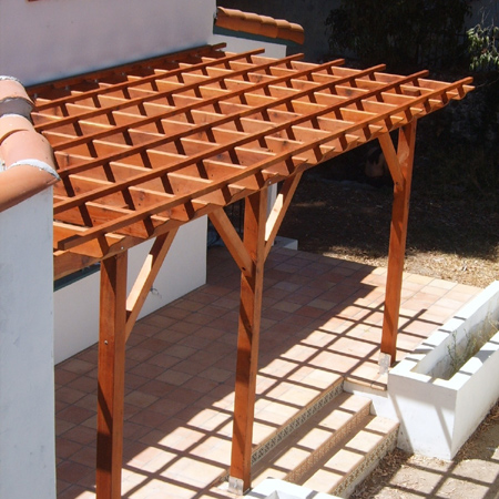 simple practical inexpensive affordable pergola patio