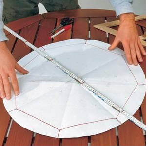 Make a Lazy Susan turntable for a garden table