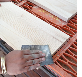 Make a basic pine bookcase 