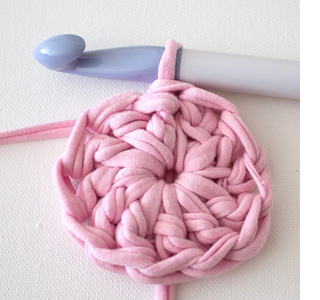 How to crochet a Mandala floor rug 