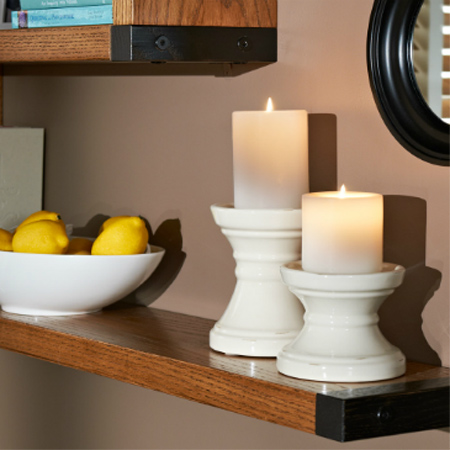 Decorate a comfortable living room