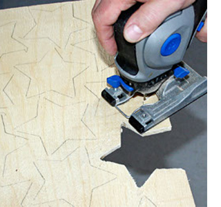 use dremel tools to cut board stars