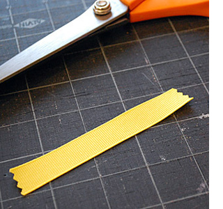 Make serviette rings from cardboard tubes