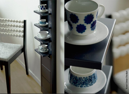 Wall shelves that open and close according to your storage requirements