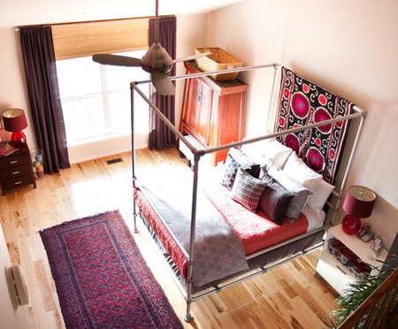 Make a bed using industrial galvanized steel pipe 