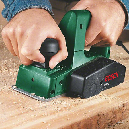 Tips on using a Bosch electric planer 