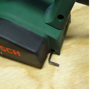 Tips on using a Bosch electric planer blade replacement