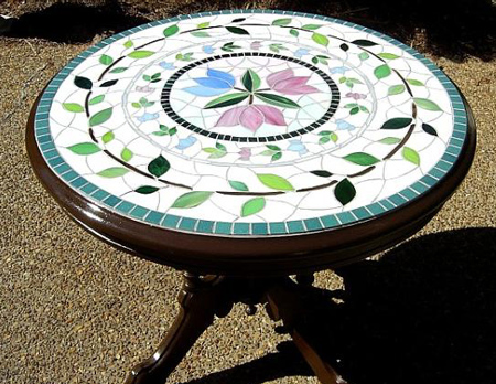 How to mosaic a tabletop