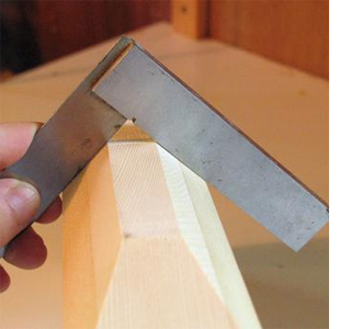 Build a round or circular dining table