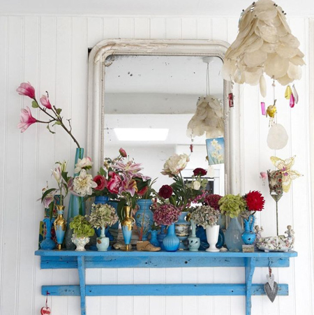 Eclectic style in vintage home 