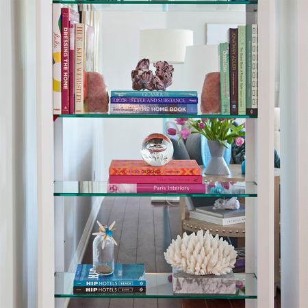 Decorate with pink and blue