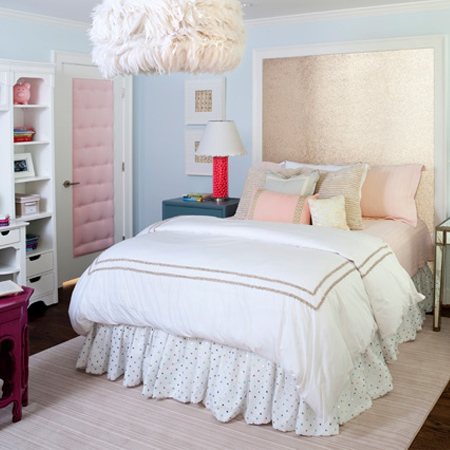 Decorate with pink and blue