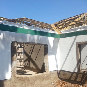 Building with shuttered concrete Kwikblox 