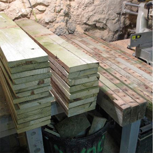 Garden table from reclaimed timber pallets