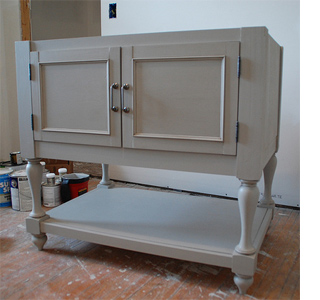 Make a vintage bathroom vanity 