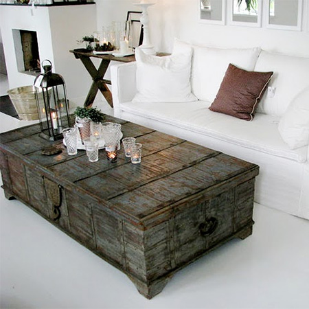 old trunk coffee table