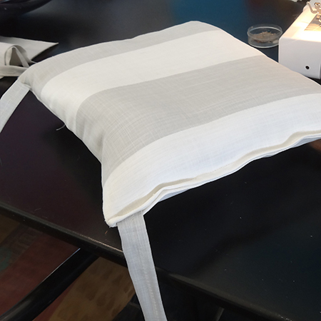 making outdoor cushions for garden breakfast table