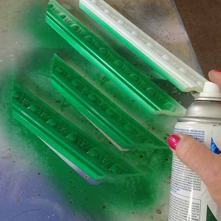 rust oleum 2x gloss meadow green spray menu board