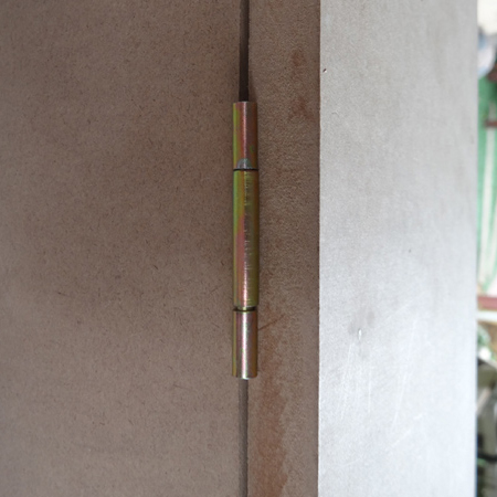 How to mount an overlay hinge 