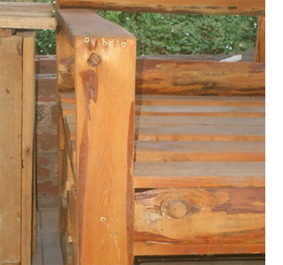 DIY outdoor pallet furniture 