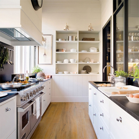 Closing off an open-plan kitchen or semi open-plan kitchen design 