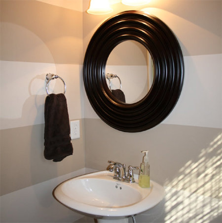 Adding painted stripes to a bathroom