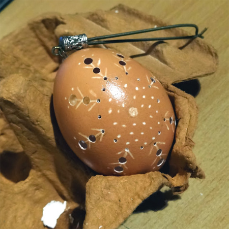 Use a Dremel MultiTool to make Pysanka (lace) eggs 