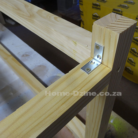 Make a jute or rope bench