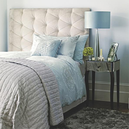 how to decorate warm comfortable cosy bedroom sophisticated