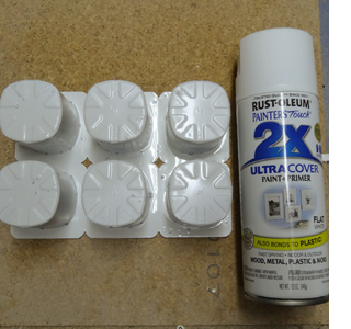 Drawer dividers with yoghurt cups 