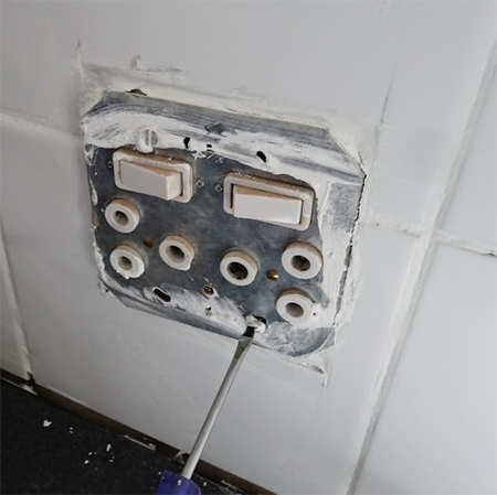 Convert single plug power outlet to double plug