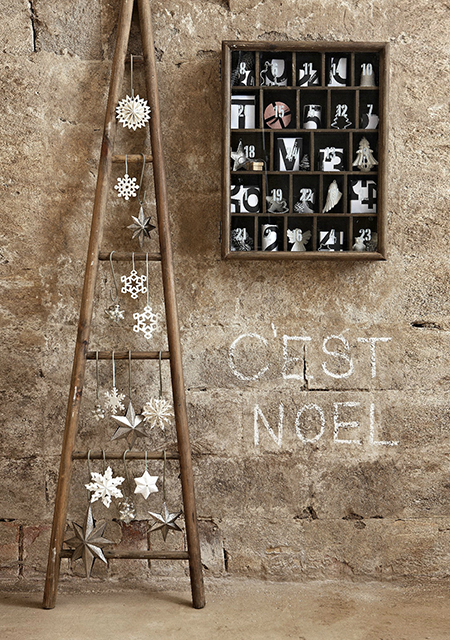 Stepladder = Christmas tree