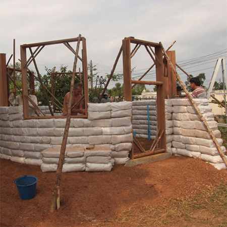 Build an earthbag rondavel