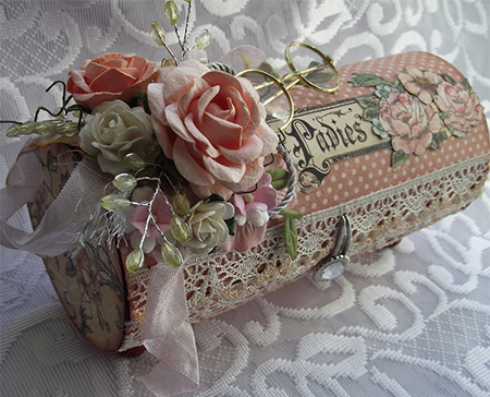 Gift box ideas using pringles container